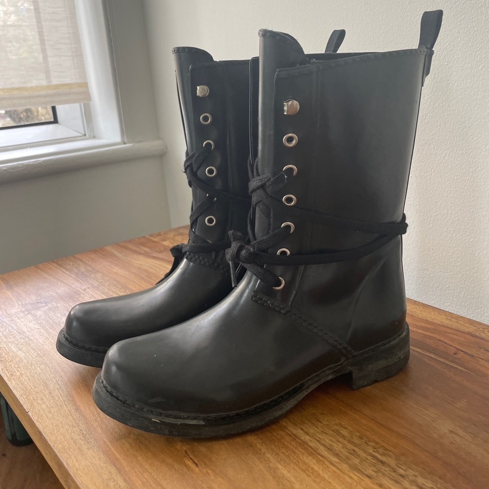 Micheal kors Black Lace-Up Boots